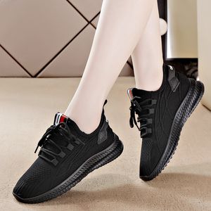 2023 Super Light Breattable Running Shoes Mens Women Sports Knit Black White Pink Grey Par Sneakers Storlek 35-41 WY01-F8801