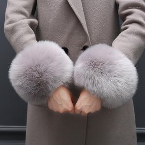 Vijf vingers handschoenen oversized villi wol imitatie vacht winddicht manchet armband mode schattige pols voor winterwarmte jas vrouwen
