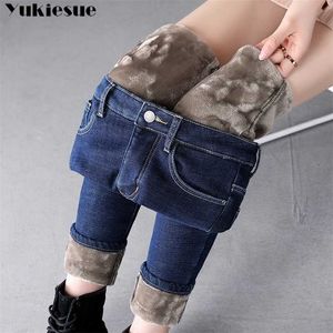 Gruba zima ciepłe chude dżinsy dla kobiet kobiet wysoki talii aksamitne spodnie drelichowe Streetwear spodnie stretch plus rozmiar 211129