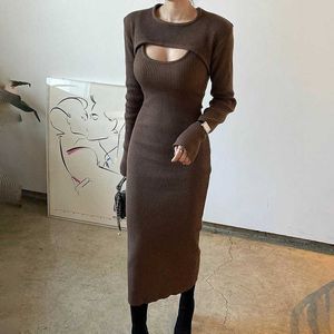 Vinter stickad maxi klänning kvinnor koreanska mode två stycken sjal beskurna sexiga ihåliga bodycon aftonparty bruna klänningar kvinna y1006