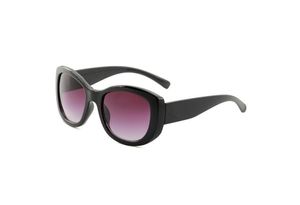 2253 occhiali da sole da uomo dal design classico Fashion Montatura ovale Rivestimento UV400 Lente Gambe in fibra di carbonio Occhiali stile estivo con scatola