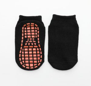 Lim anti-slip golv strumpor 1-4 år gamla barn sport kort socka hus yoga socking baby mode designer sockings