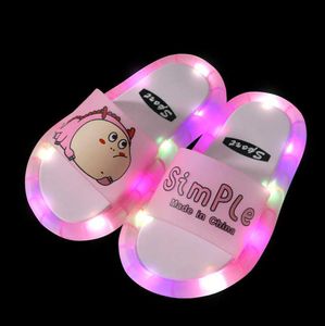 Skodon Lysande Jelly Girls Tofflor PVC Non-Slip Beach Sandaler Barn Dancing Badrum Skor Sommar Barnens LED Slipper 210712