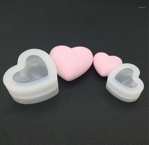 3d Heart Shape Silicone Mold Aroma Ceramic Gypsum Plaster Mould For Car Decoration Concrete Candle Epoxy Resin Tools1