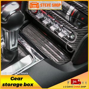 ABS Carbon Fiber Front Gear Storage Box Organizer Bricka för Ford Mustang 15+ Auto Interior Tillbehör