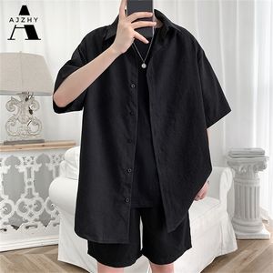 ストリートウェアシャツの男性ソリッドコットンプラスサイズ半袖シャツルーズサマーファッションカジュアル韓国シャツメンズトップス服220222