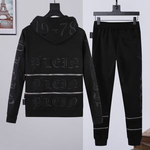 Plein Bear Mens Hoodie Jacket Stansers Crystal Skull Tracksuit Men Hoodies Discal Tracksuits jogger jogger sets sup suit 74164