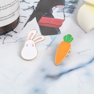 White Rabbit Carrot Brooch Pins Enamel Cartoon Lapel Pin for Women Men Top Dress Cosage Fashion Jewelry Will and Sandy