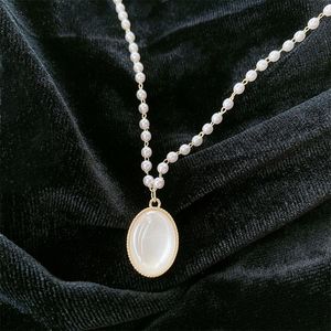 ペンダントネックレス絶妙な白い楕円形ジルコンネックレス豪華な真珠ビーズゴールドチョーカーアクセサリーファッション女性のパーティージュエリー