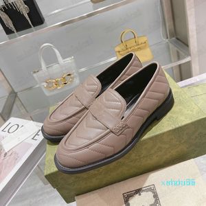 Tasarımcı-Kadın Ayakkabı Deri Loafer'lar Moccasins Bayan Lüks Ayakkabı Slip-On İş Metal Düğme Deri Oxfords