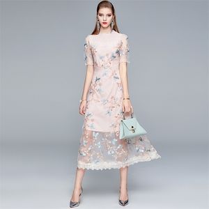 Projektant mody Lato Siatka Midi Sukienka Kobiety Krótki Rękaw Butterfly Haft Vintage Eleganckie Dresses 210520