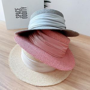Japanese High Quality Raffia Straw Hat For Women Beach Summer Lace Bowknot Flat Top Fedora Fashion Designer Custom Wide Brim Hats