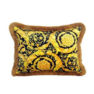 Luxury Pillow Case Designer Signage Classic Mönster Tassel Tryckt kuddväska Kuddehölje Rektangel 45 * 35cm För Hem Nytt År Dekorativ G