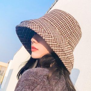 Autumn And Winter Ladies Hats Korean Version Big Sunshade Warm Hat Check Women Trend Street Fisherman Japanese Wide Brim