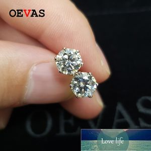 Oevas Real 0.5 / 1カラットD色Moissaniteブライダルスタッドイヤリング100％925スターリングシルバー輝く婚約パーティーファインジュエリー工場価格専門家設計品質