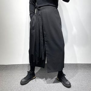 Herrbyxor Lånad Casual Capris Fashion Black Slim Designer Lös Asymmetrisk Crotch Lite Broken Harlan