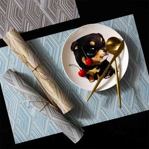 4 pz / set Tappetini da tavolo rettangolo Impermeabile Pad Infestante per pranzo PVC Placemat Decoration Accessori da cucina 210423