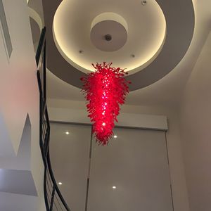 赤い色のシャンデリアペンダントランプ手ブエノルガラスシャンデリア照明LEDの大きなロビークリスタルぶら下がりライト