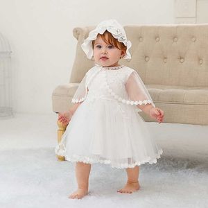 Retail Born Baby Girl Chopening Gown First Birthday Princess Baptism Dress + Cape + Hat Toddler Kläder 6116BB 210610