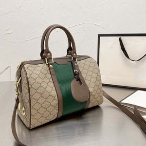 2021 Womens Mens Luxurys Designers Bags Classic Canvas Handväskor Högkapacitet Crossbody Bag Damer Totes Shoulder Handväska