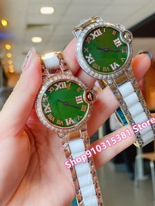 Lyxiga Nya Kvinnor Män Quartz Armbandsur Rose Gold Roman Number White Ceramic Watch Fashion Couples Ceramica Clock 30mm 40mm