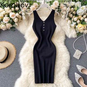 Korobov Nova Chegada V Pescoço Botão Sexy Dress Coreano Malha Slim Verão Feminino Vestidos Elegant Vintage Sólido Vestidos Mujer 210430