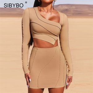 Sibybo Vit Striped Casual Outfits Kvinnor Två Piece Set Crop Tops och Bodycon Kjolar Suit Kvinna Spring Streetwear Matching Sets 210730