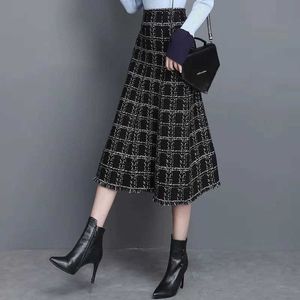 Vintage Plus Size Black Plaid Tweed Skirt Women Midi Long High Waist A-line Knitted Skirt Office Lady Slim Business Work Clothes 210619