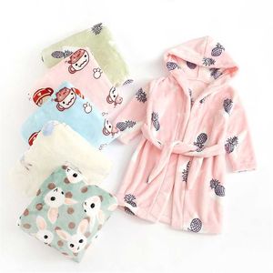 Animale del fumetto Accappatoio per bambini Flanella manica lunga con cappuccio Abbigliamento per bambini Ragazzi Abito invernale Abbigliamento per bambini 2-7 anni 211130