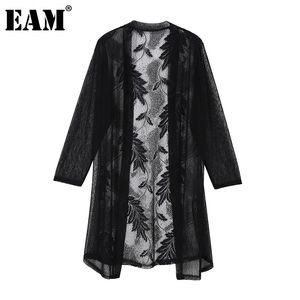 [EAM] Women Black Lace Mesh Long Trench V-collar Three-quarter Sleeve Loose Windbreaker Fashion Spring Summer 1DD8705 21512