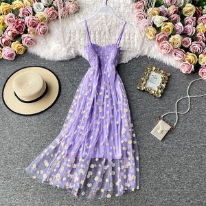 女性プリントドレス夏セクシーなレースメッシュスパゲッティストラップRuchedフローラル韓国風のドレス紫色