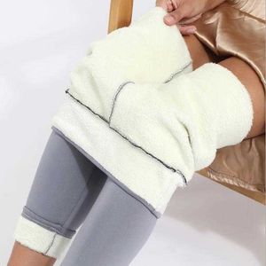 Calças femininas quentes de inverno grossas de veludo leggings de cintura alta leggings pretas de compressão de lã de carneiro resistentes ao frio calças de ioga calças de moletom de corrida calças de jogging levantamento de quadril 3XL