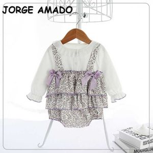 Spring Baby Girl Bodysuit White Long Sleeve 1-pices Romper Floral Skirt Fake Two Pleated Kids Clothes E9118 210610
