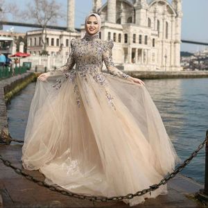 Graceful Muslim Beaded Evening Dresses High Neck Long Sleeves Lace Prom Kappor Golvlängd En Linje Tulle Formell Klänning