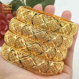 Анид ручной браслет и браслеты женские Дубай 24K Gold Designer Chunky в массовом очаровании Новая цепочка звена роскошь высококачественная строка Q0717