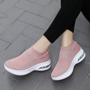 Wholesale 2021 Top Quality Off Mens Womens Sport Running Shoes Mesh Breathable Sock Runners Purple Pink Outdoor Sneakers Eur 36-45 WY32-A12