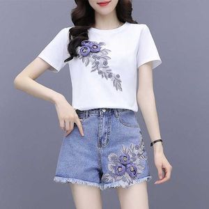 夏のファッションカジュアル女性刺繍3DフラワーTシャツトップス+ジーンズショーツツーピースセット210531