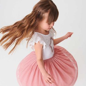 Dzieci Fly Sleeve Sukienka Cusual For Girls Sparkle Starts Tulle Princess 2 Year Old Baby Girl Odzież 210529