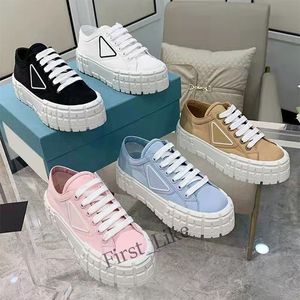 Women Wheel Cassetta Platform Flat Sneakers Thick Rubber Bottom Trainer Canvas Lace-up Outdoor Shoes