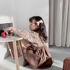 Bebek Kız Giyim Bahar Elbise Set Gevşek Uzun Kollu Çiçek Bluz Ve Askı Etek Çocuk 2 adet Giysileri 210615