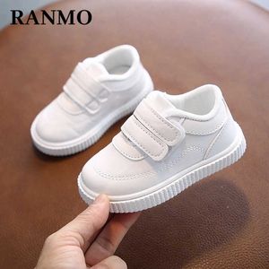 Scarpe da bambino nate 1-6 anni Scarpe bianche in pelle per bambini per ragazze Scarpe da ginnastica per bambini Ragazzi Scarpe sportive Scarpe da ginnastica Scarpe da corsa per la scuola 211022