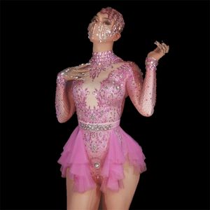 Mode Pink Party Bodysuit Kvinnor Elastiska Tights Mesh Ruffles Crystal Bodysuit Niglub Dancer Leotard Stage Outfits 210728