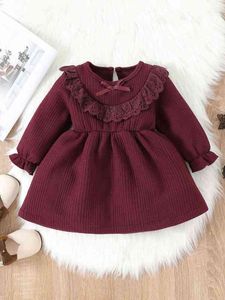 Baby Solid Flounce Sleeve Guipure Lace Trim Dress Hon