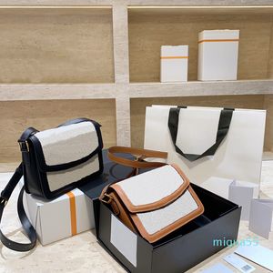 Tasarımcı Crossbody Çanta Tote Cüzdan Mini Omuz Çantaları Çanta Tote Altın Zincir Hakiki Deri Farklı Renkler Çeşitli Stilleri Moda