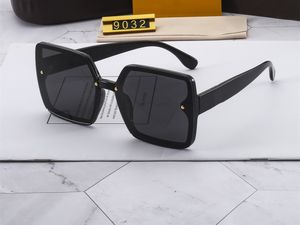 Designer Square Okulary przeciwsłoneczne dla kobiet Vintage Odcienie jazdy Spolaryzowane Okulary Sunglass Męskie Okulary Metalowa Deska 1 Sztuk Moda Sunglasse Okulary z Case and Box