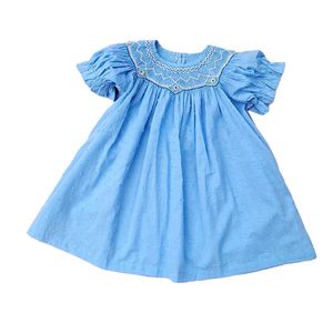 Cekcya tjejer handgjorda smock broderi blå klänning baby smocking frocks spädbarn peter pan krage klänningar barn boutique kläder 210615