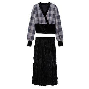 Women Vintage Plaid V-neck Button Long Sleeve Pullover Empire Midi Velvet Pleated Skirt Two Pieces Set Elegant T0065 210514