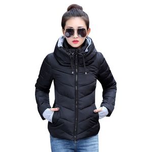 Vinterjacka Kvinnor Korta Kvinnor Parkas tjockna Ytterkläder Solid Hooded Coats Zipper Kvinna Slim Padded Basic Tops