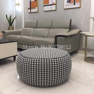 Ubrania do przechowywania garderoby Nordic Sofa Foot Stool Square Krok Round Niski zapłaty w podnóżek do salonu Zmiana siatki Bok Bok Red Creati