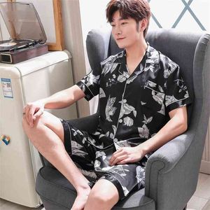 Thoshine Brand Men Satin Silk Nightwear Pajamas Sets of T-shirt & Shorts Male Print Pijama Sleepwear Loungewear Buttons Closure 210901